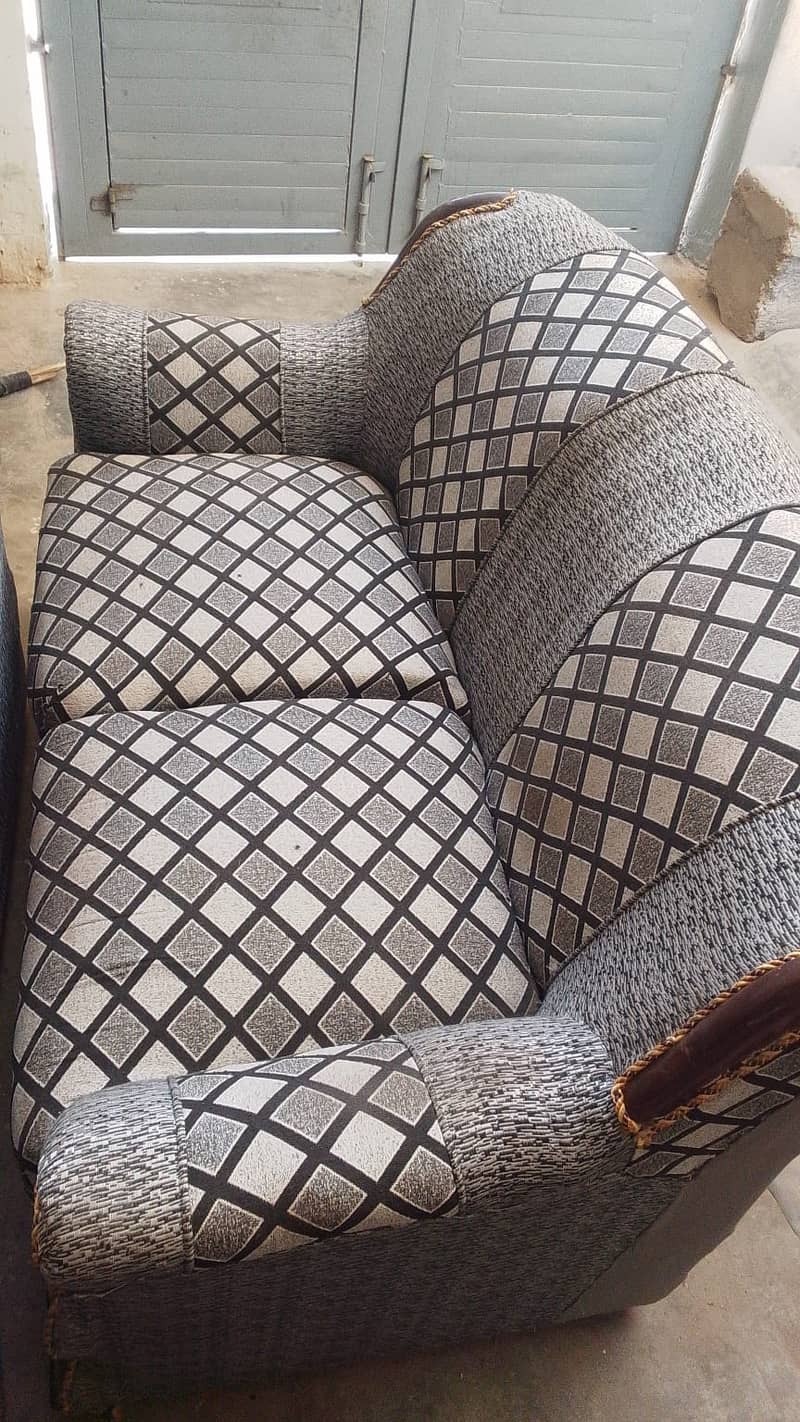 Sales sofa 0