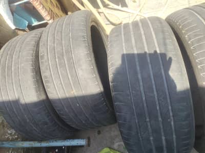 bridgestone Original tyres 275/40R22