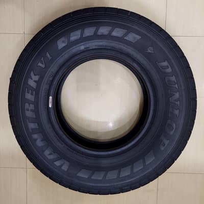 New Dunlop Tyre 205 R14