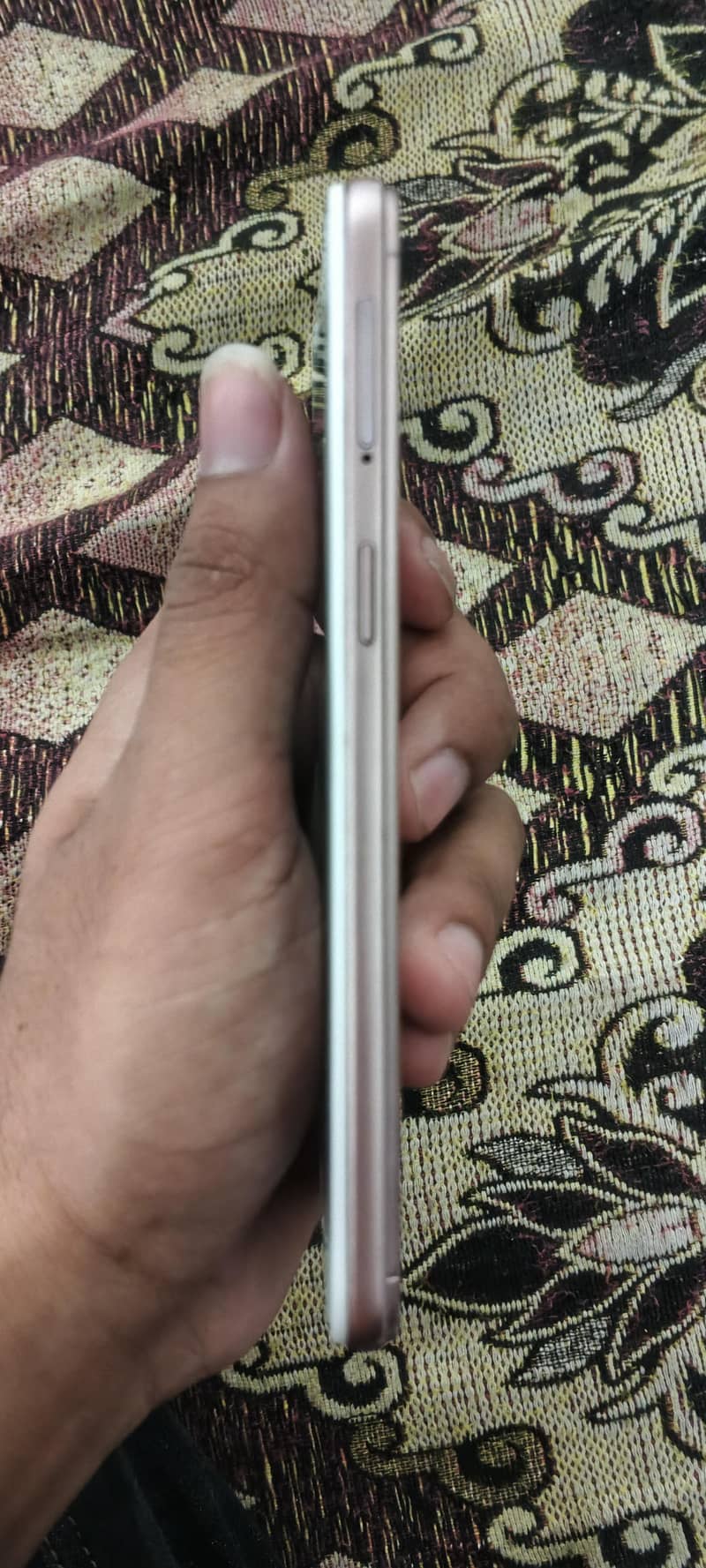 Oppo A57 4