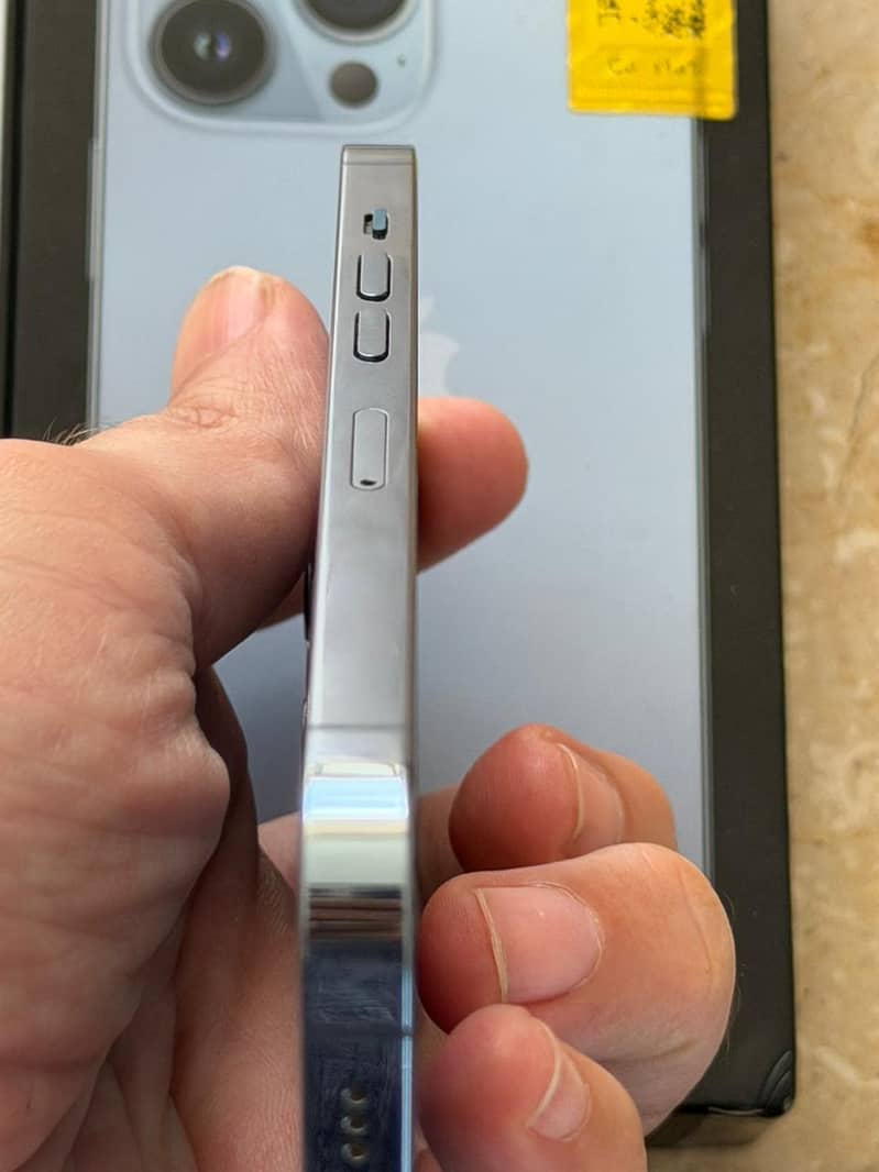 Apple iPhone 13 Pro 3