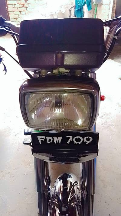 Honda 125 in lush push condition,,