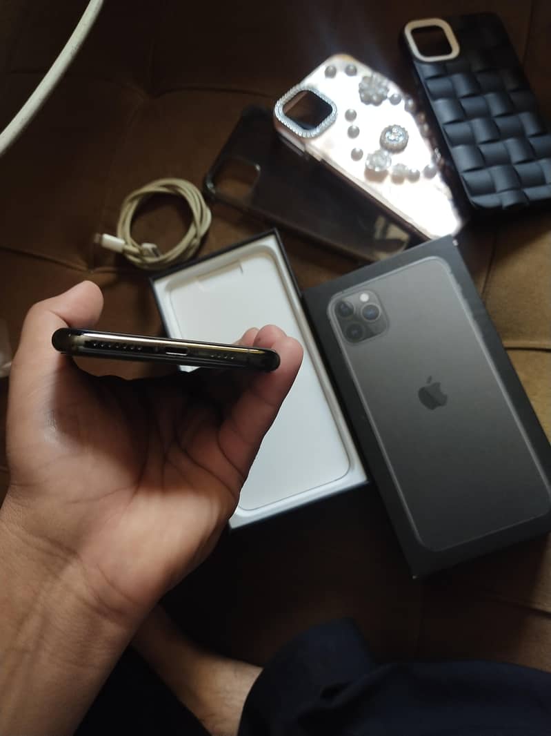 iphone 11 pro max 7