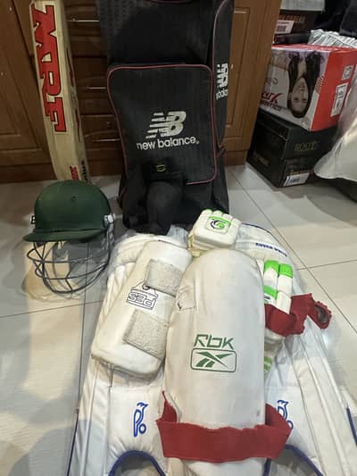 CRICKET KIT FOR SALE