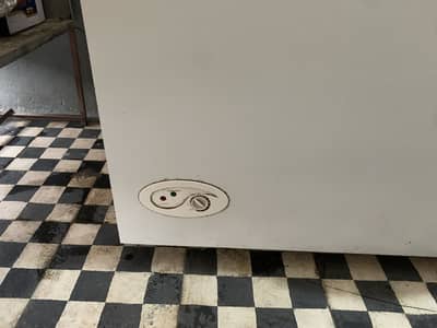 WAVES FREEZER