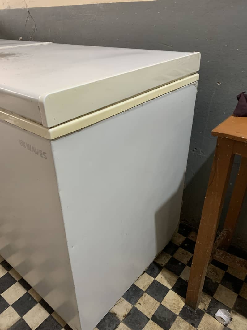 WAVES FREEZER 1