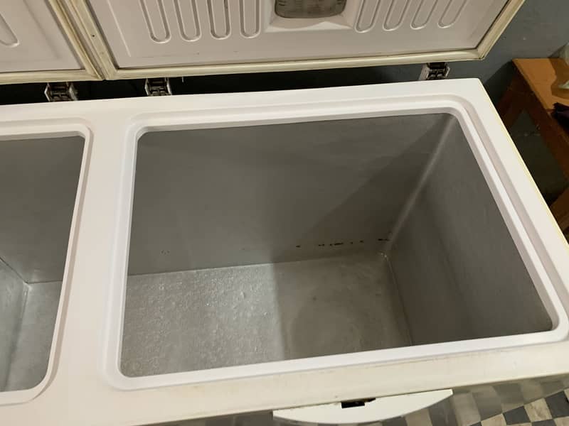 WAVES FREEZER 4