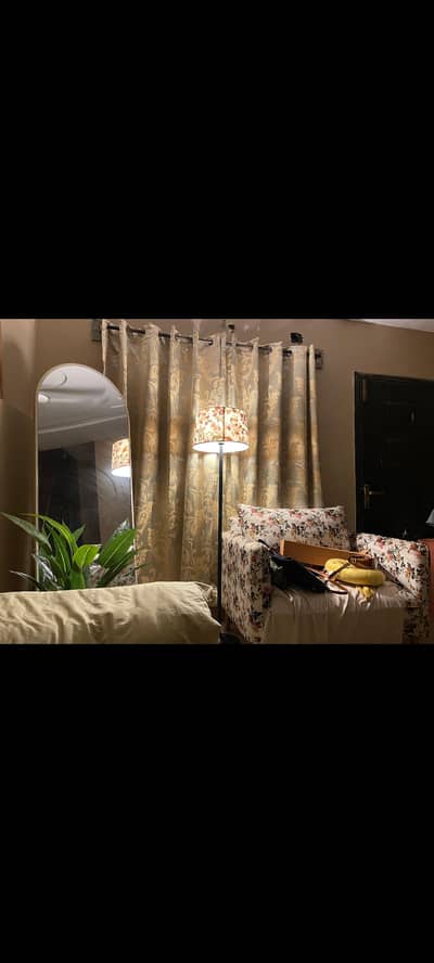 Full Running Girls Hostel For Sale In Gulberg Lahore