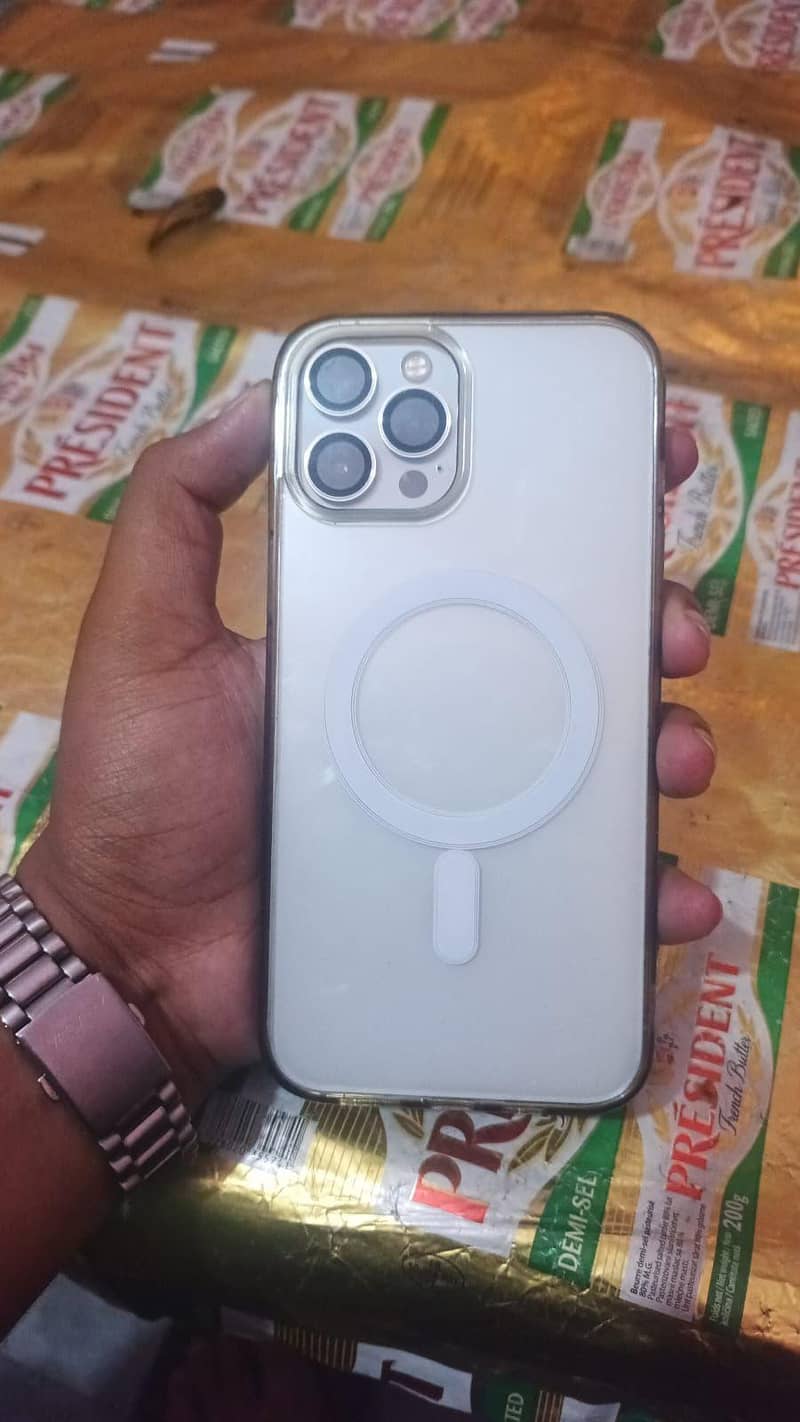 Iphone 12pro Max 3