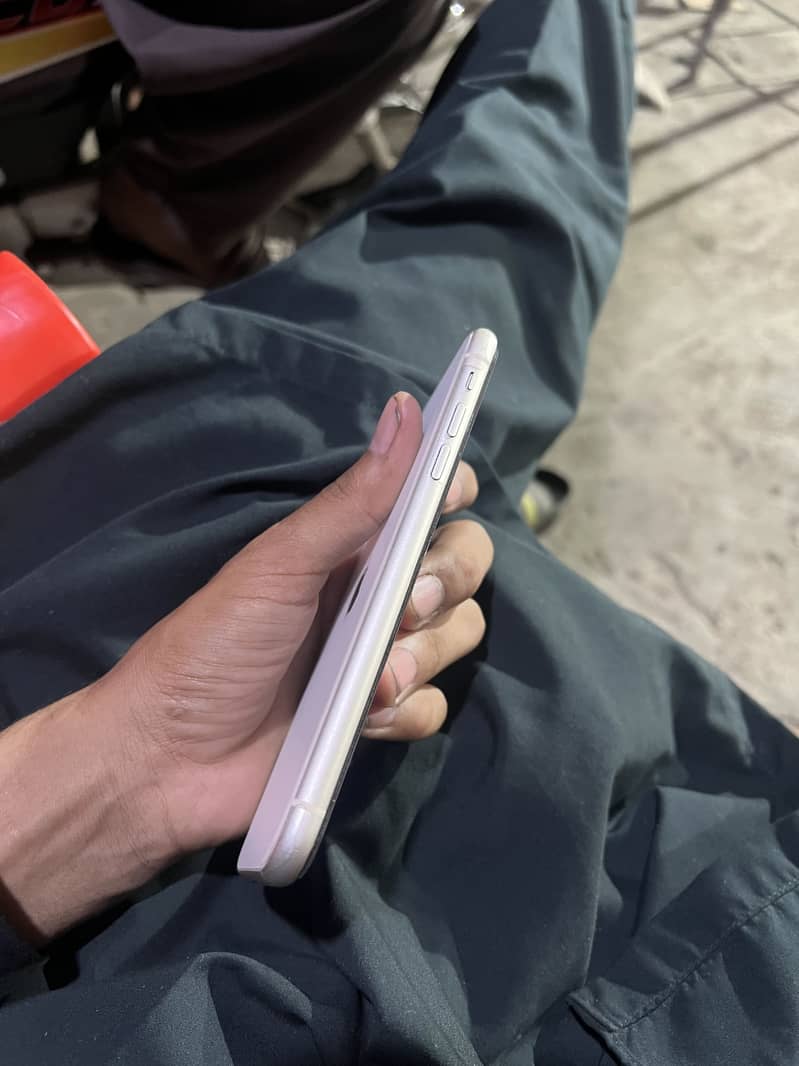 iPhone 11 1