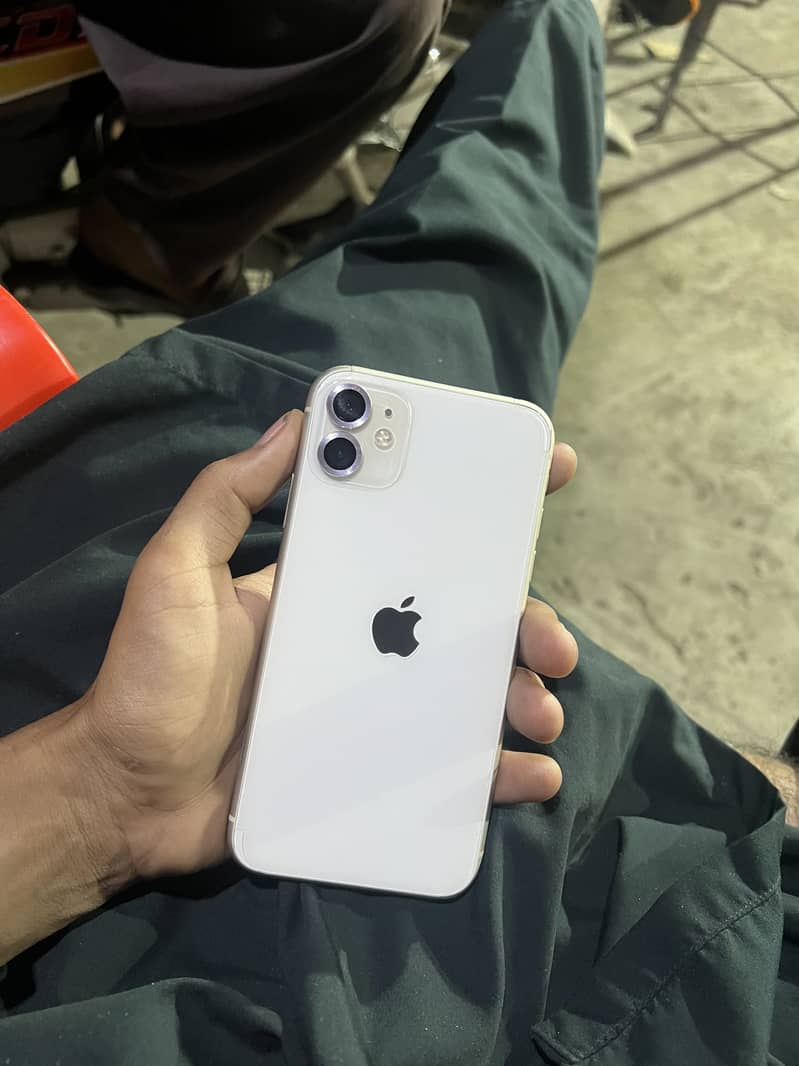 iPhone 11 2