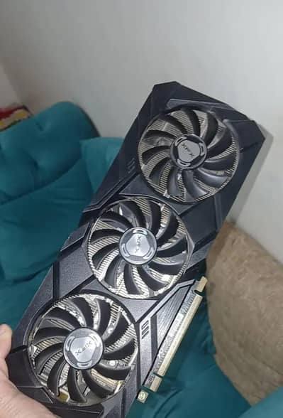 Rx 590 tri fan