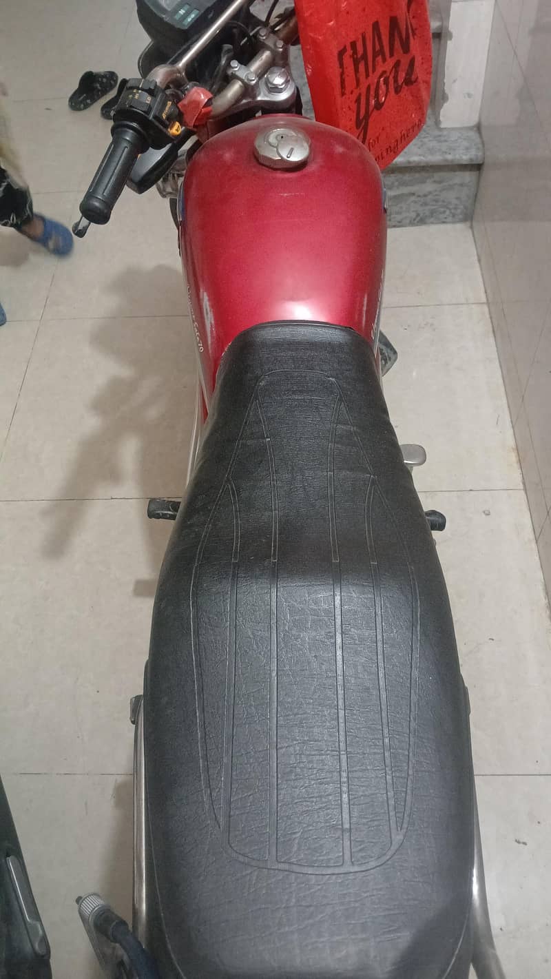 United 70cc 3