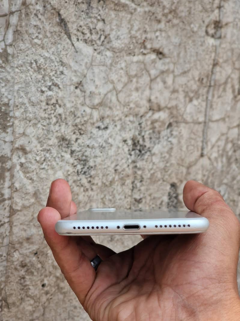 iphone 7plus 32Gb 4