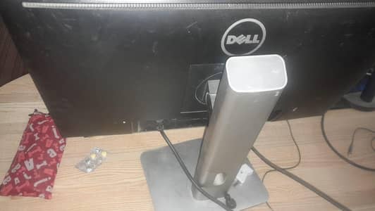 Monitor Lcd 60/75hz Faulty.