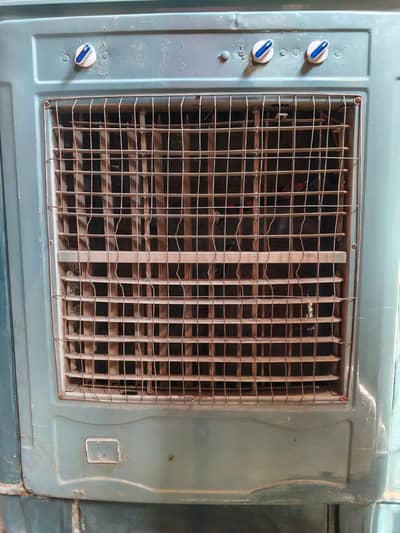12 volte solar or bijli dono par chal skta hy 03066435814
