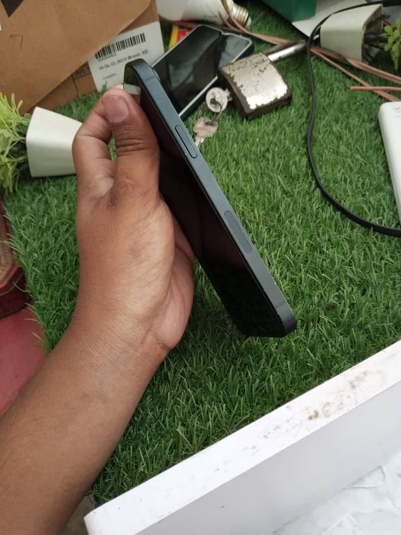 iPhone 14 plus jv 2