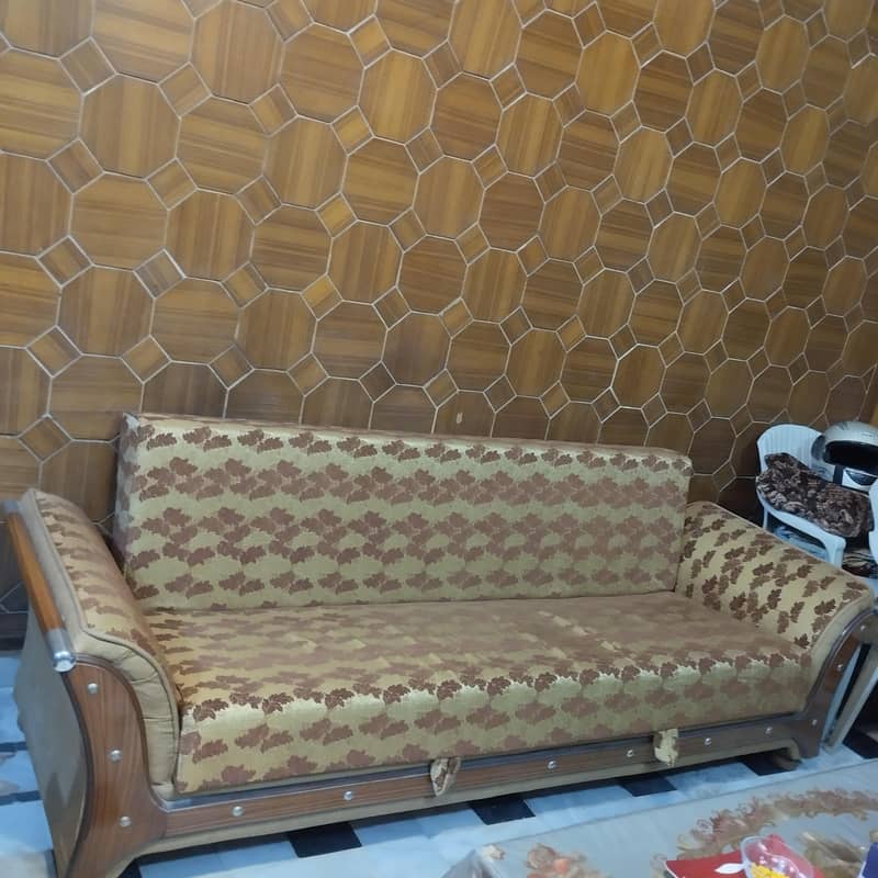 Sofa combed 2, or washing machine 5