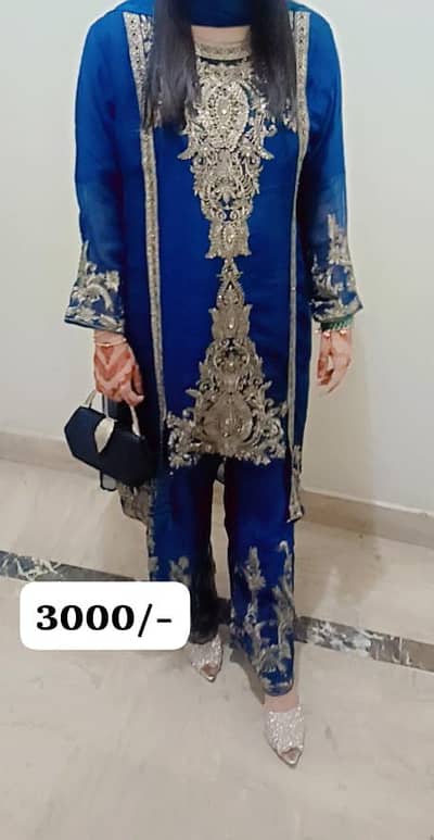 Ladies preloevd dress