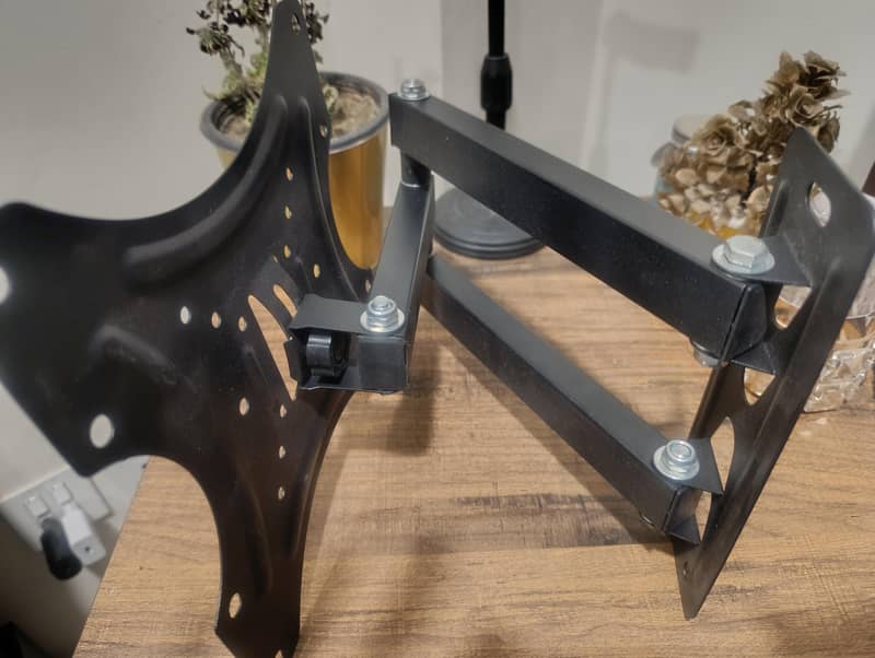 LED TV Wall Mount Bracket 2