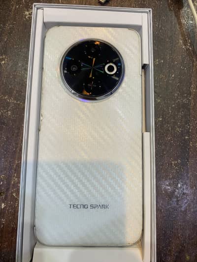 Tecno Spark 30C 6GB 128GB – Neat & Clean