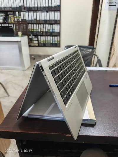 HP EliteBook x360 i7 8th Gen 16GB RAM SSD 256 Touch Screen