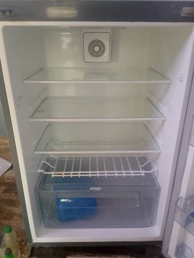 full Size gree company good condition