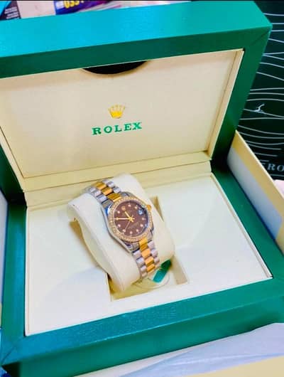 Smart & Elegant Watch Available