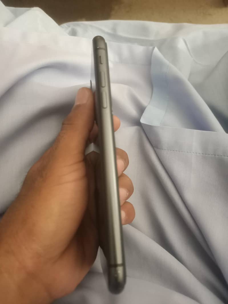 iphone 11 4