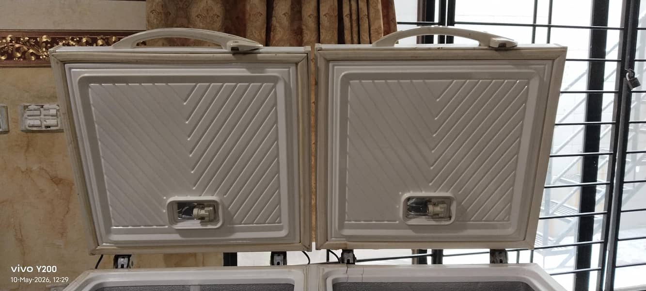 Waves 2 Door Deep Freezer 3