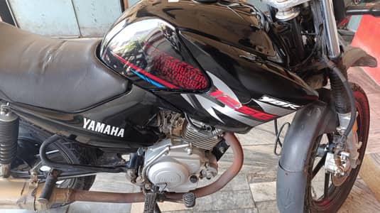 Yamaha YBR 125 G for sale good candation bike