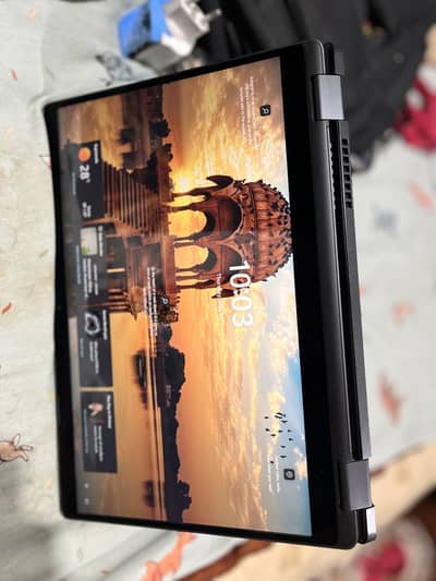  Dell Latitude 5300 2-in-1 Touch Laptop – Excellent Condition 