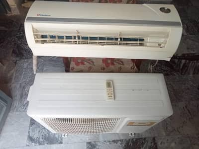 Dawlance Ac Non inverter 1 Ton For Sale Good Condition