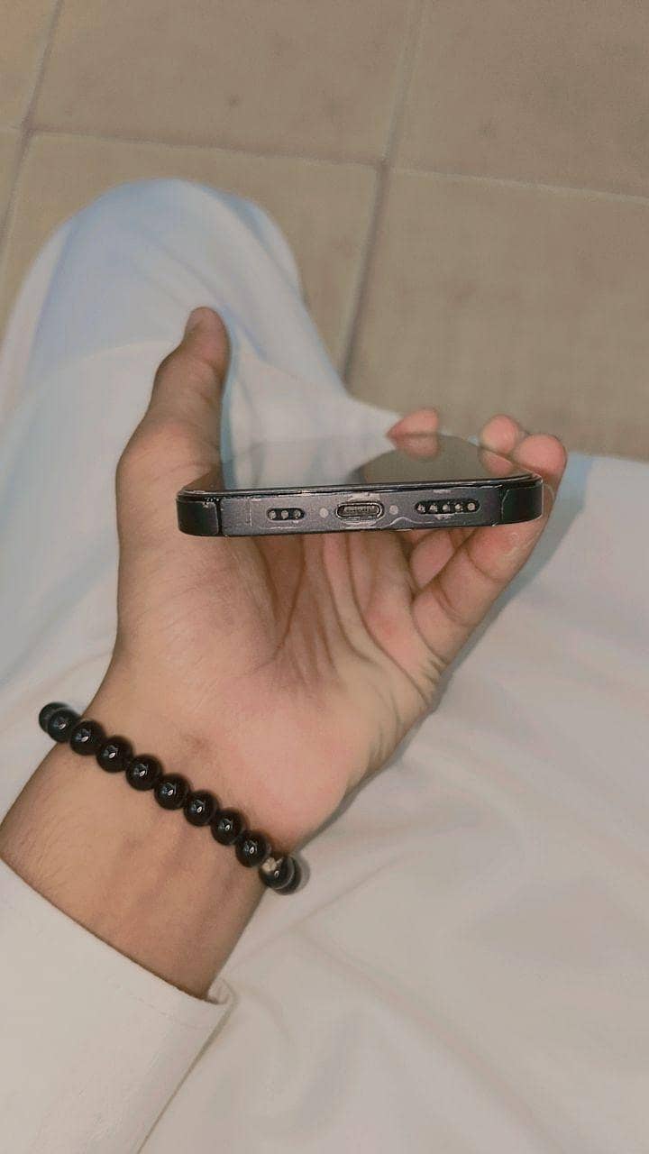 iphone 14 pro 4