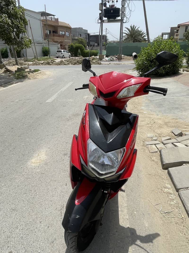 Automatic Scooty 49 cc 1