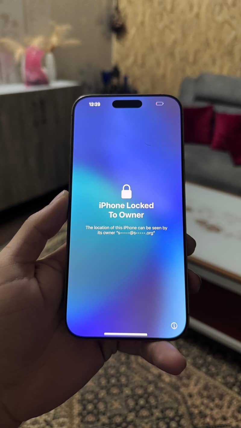 Apple iPhone 16 Pro Max 2
