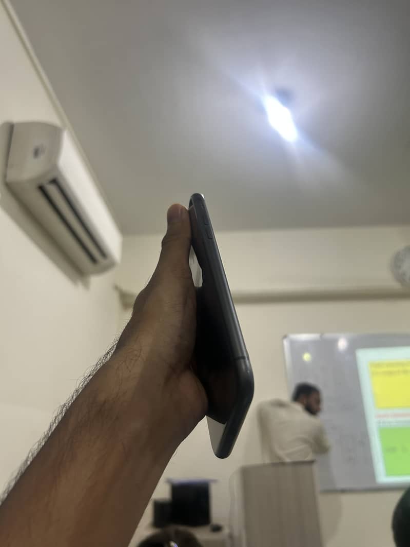Apple iPhone 11 2