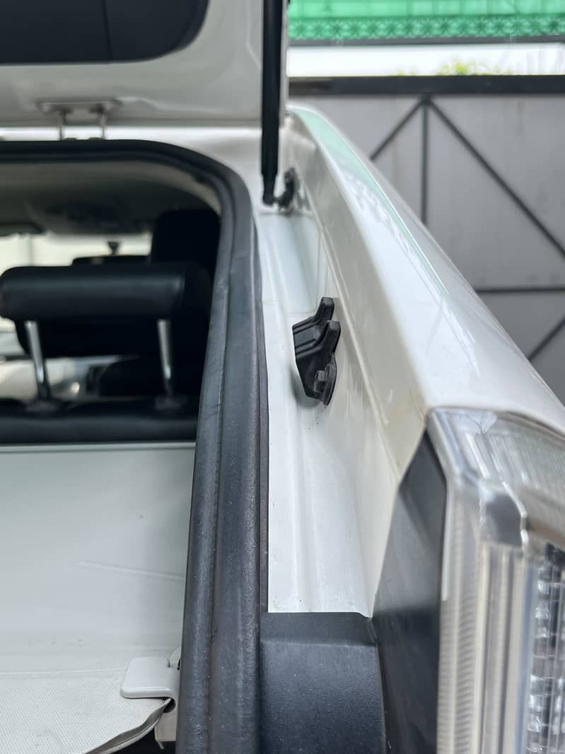 Prius 12