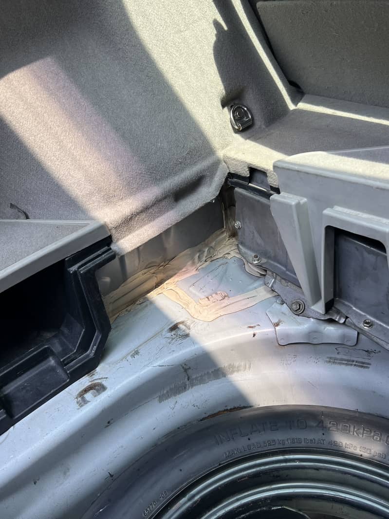 Prius 13