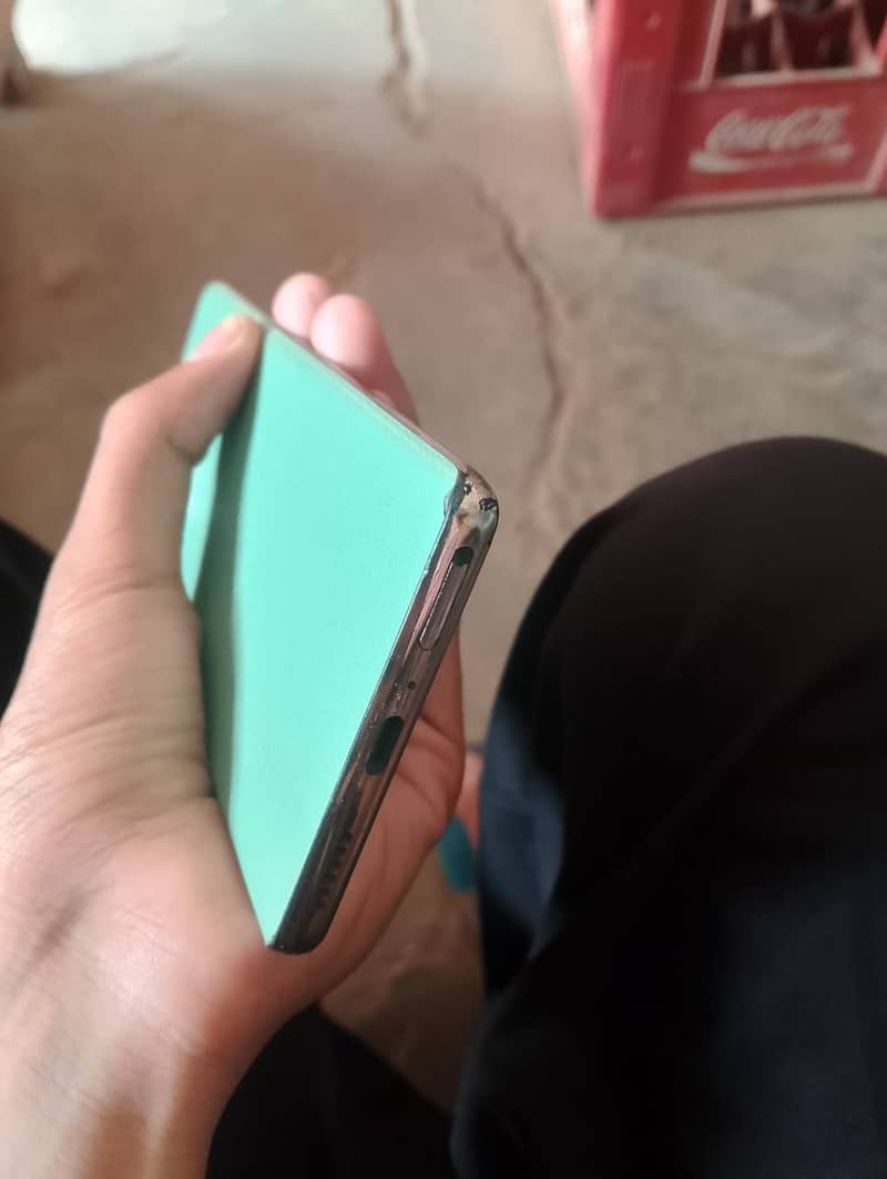 Tecno Spark 20 Pro Plus 4