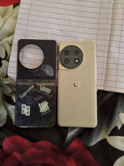 One Plus 11 5G jupiter 16/512 Scratchless online pta urgent sale