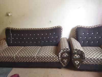 3+2+1 setter sofa sale urgent for resinabol price plz contect Whatsapp