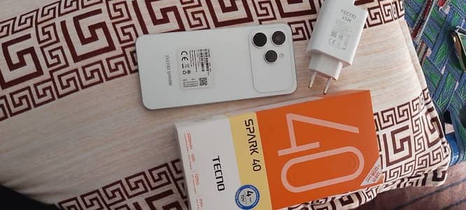 Tecno spark 40