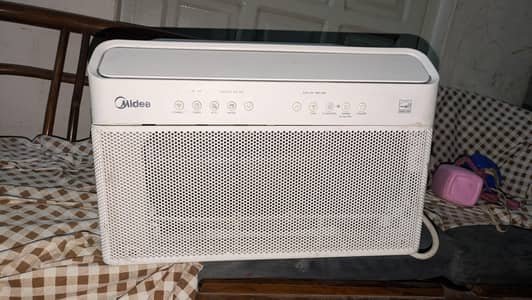 Midea Window Inverter AC 12000BTU – Used Like New 10/10 Condition
