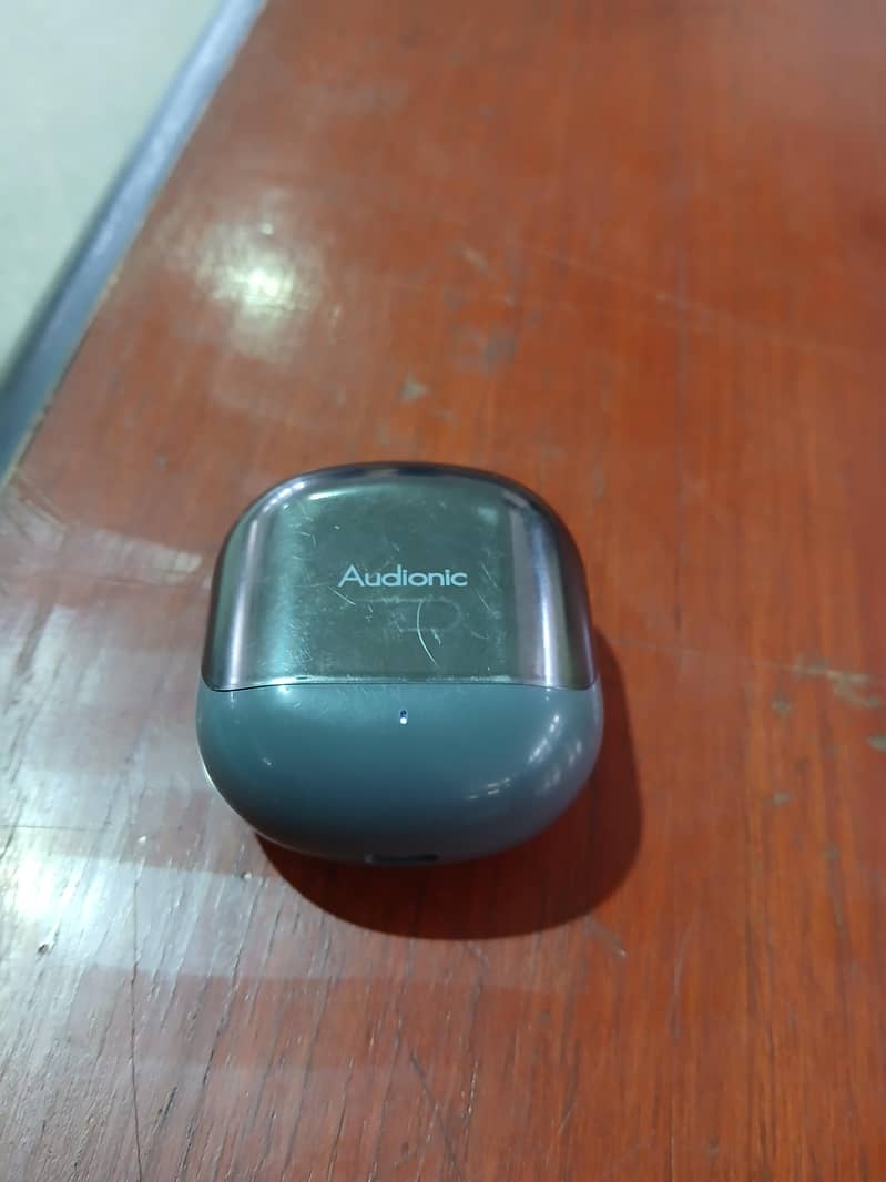 Earbuds 3