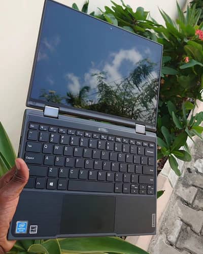 Lenovo 300e Windows Chromebook Touch screen 360 rotatable