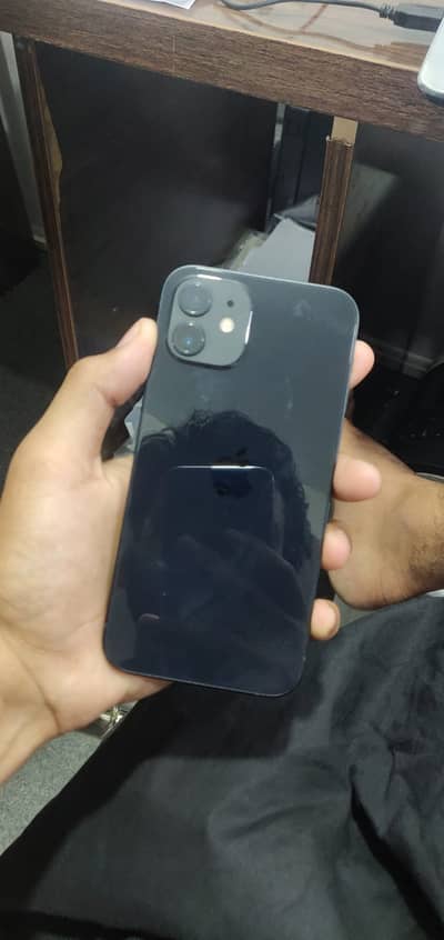 Apple iPhone 12