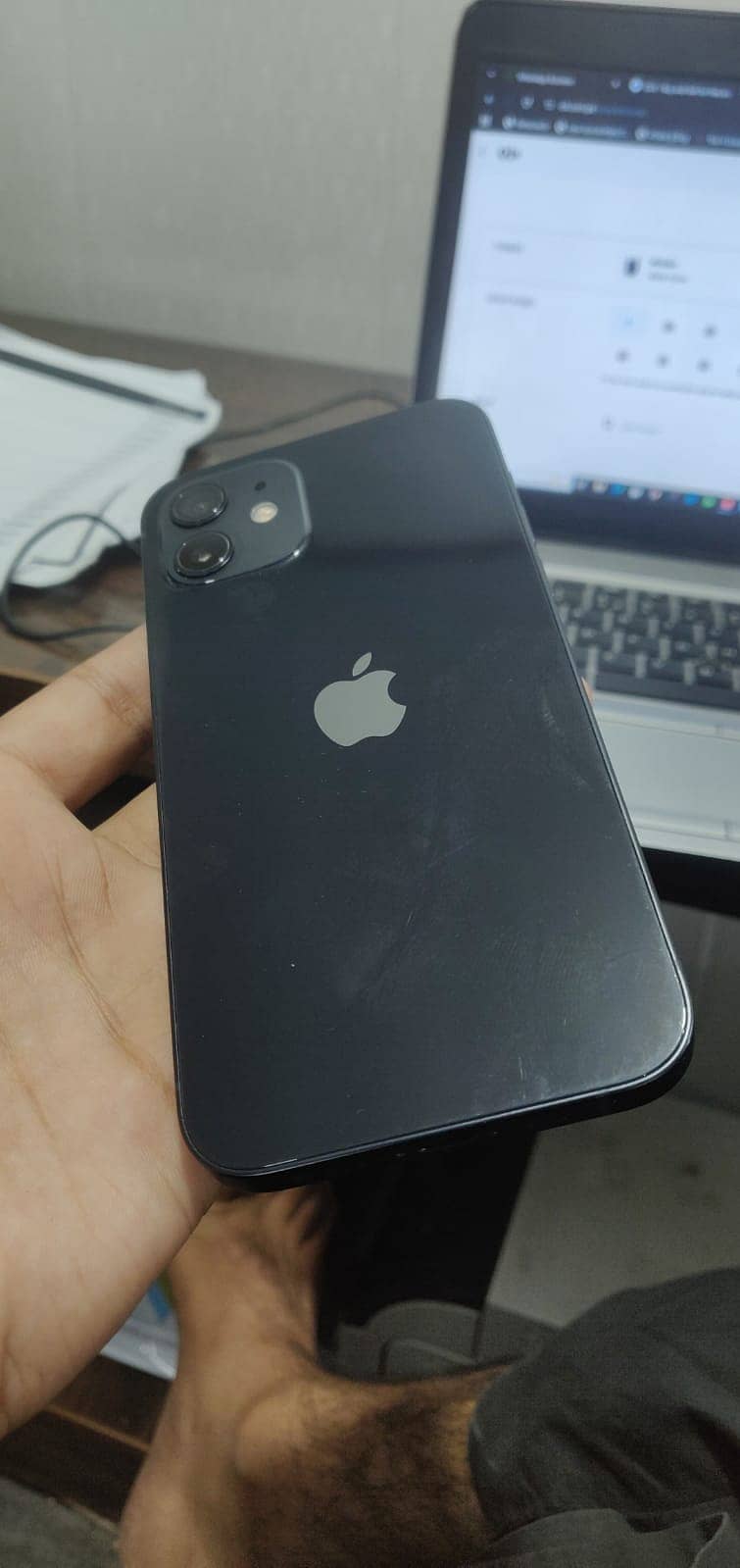 Apple iPhone 12 1