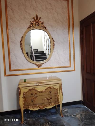 “Luxury Royal Antique Style Wooden Side Table with Drawers”