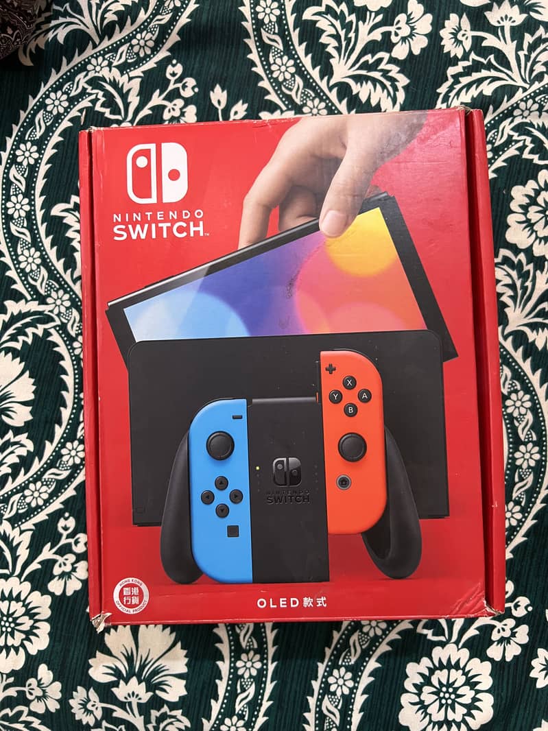 Nintendo Switch OLED 6